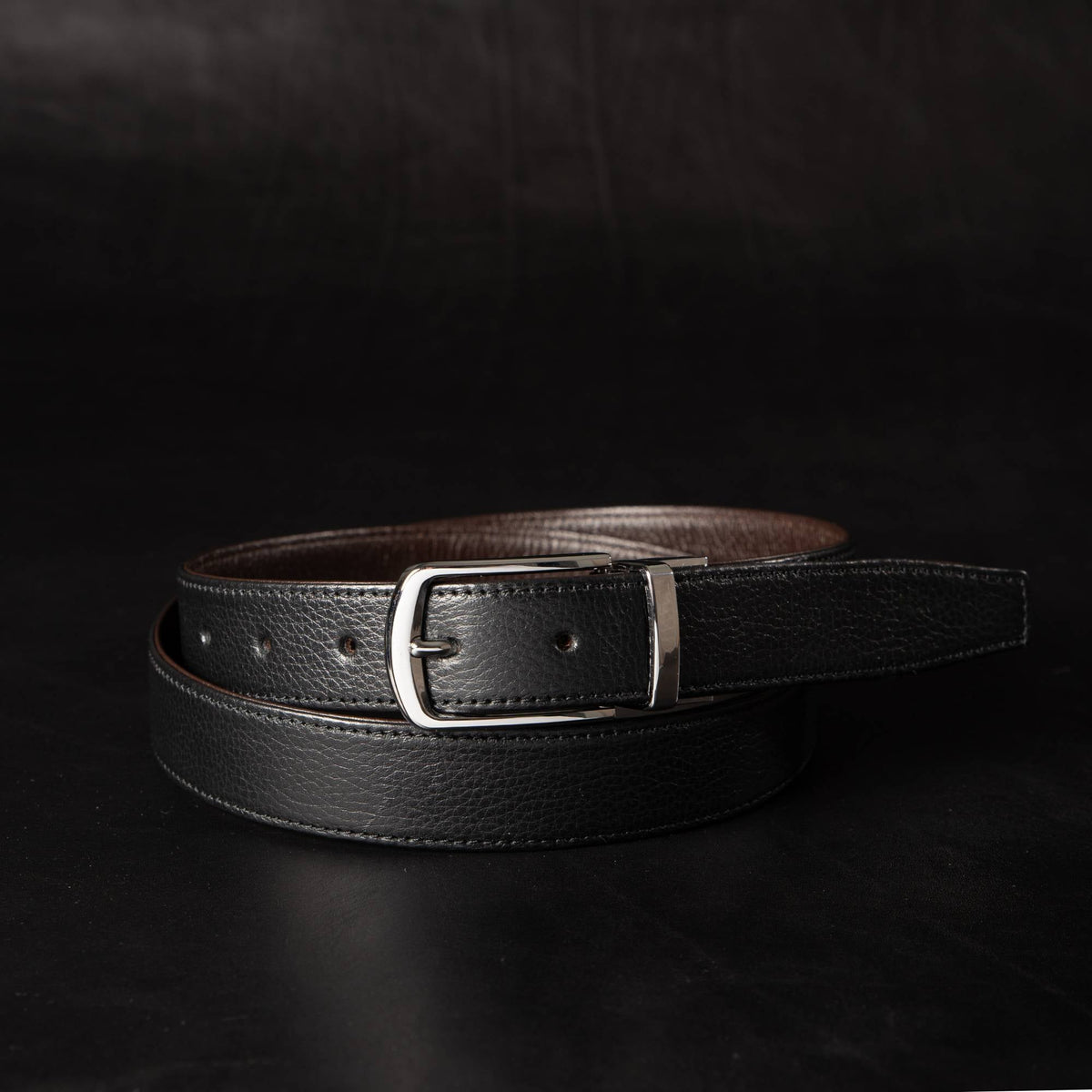 La ceinture Harvey Dent – Ceinture réversible en cuir pleine fleur grainé extra-fine de 30 mm avec surpiqûres