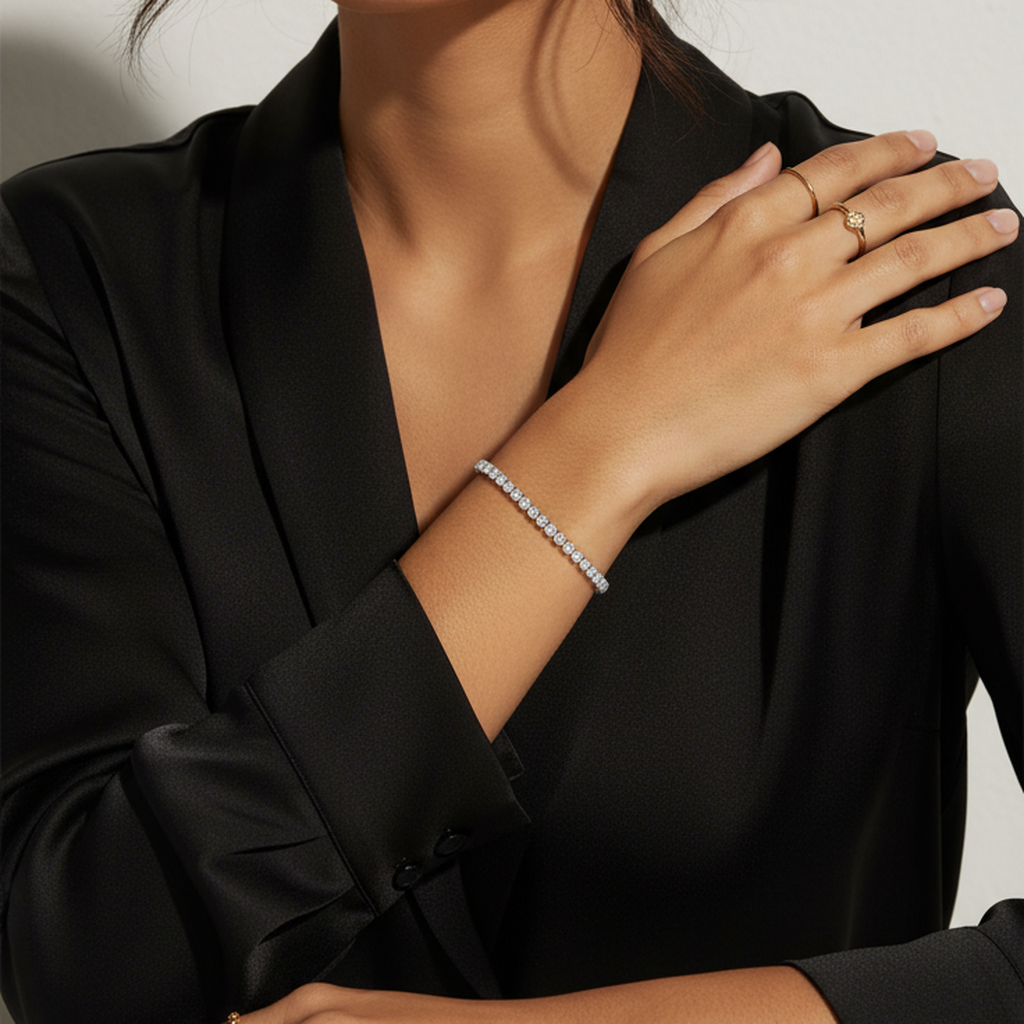 Bracelet de tennis en argent serti de diamants