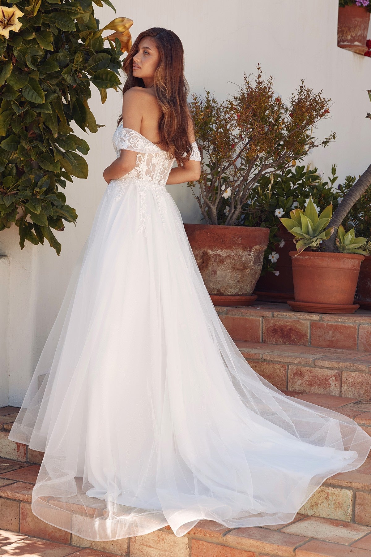Robe de mariée bustier avec appliqués floraux