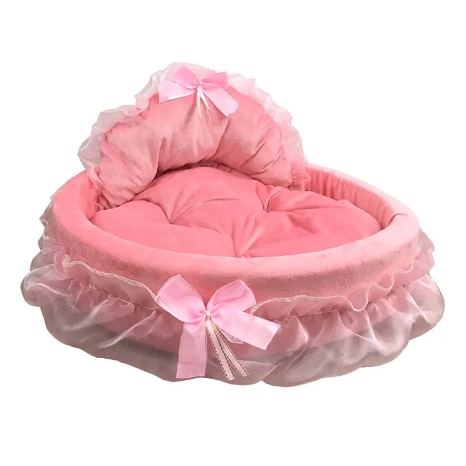 Princess Indoor Dog Bed – Luxury Comfort Bed for Dogs
