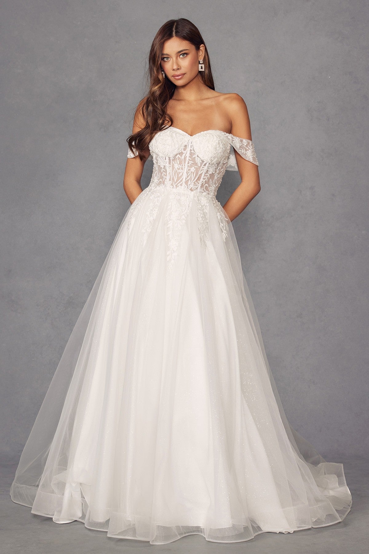 Robe de mariée bustier avec appliqués floraux