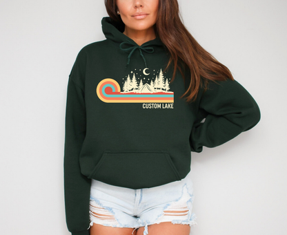 Sweat à capuche unisexe camping rétro années 70 | Vêtements de lac