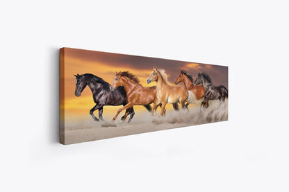 Équipe de cinq chevaux - Toile d'art animalière - Vernis doré