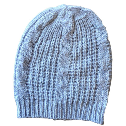 Bonnet en tricot torsadé