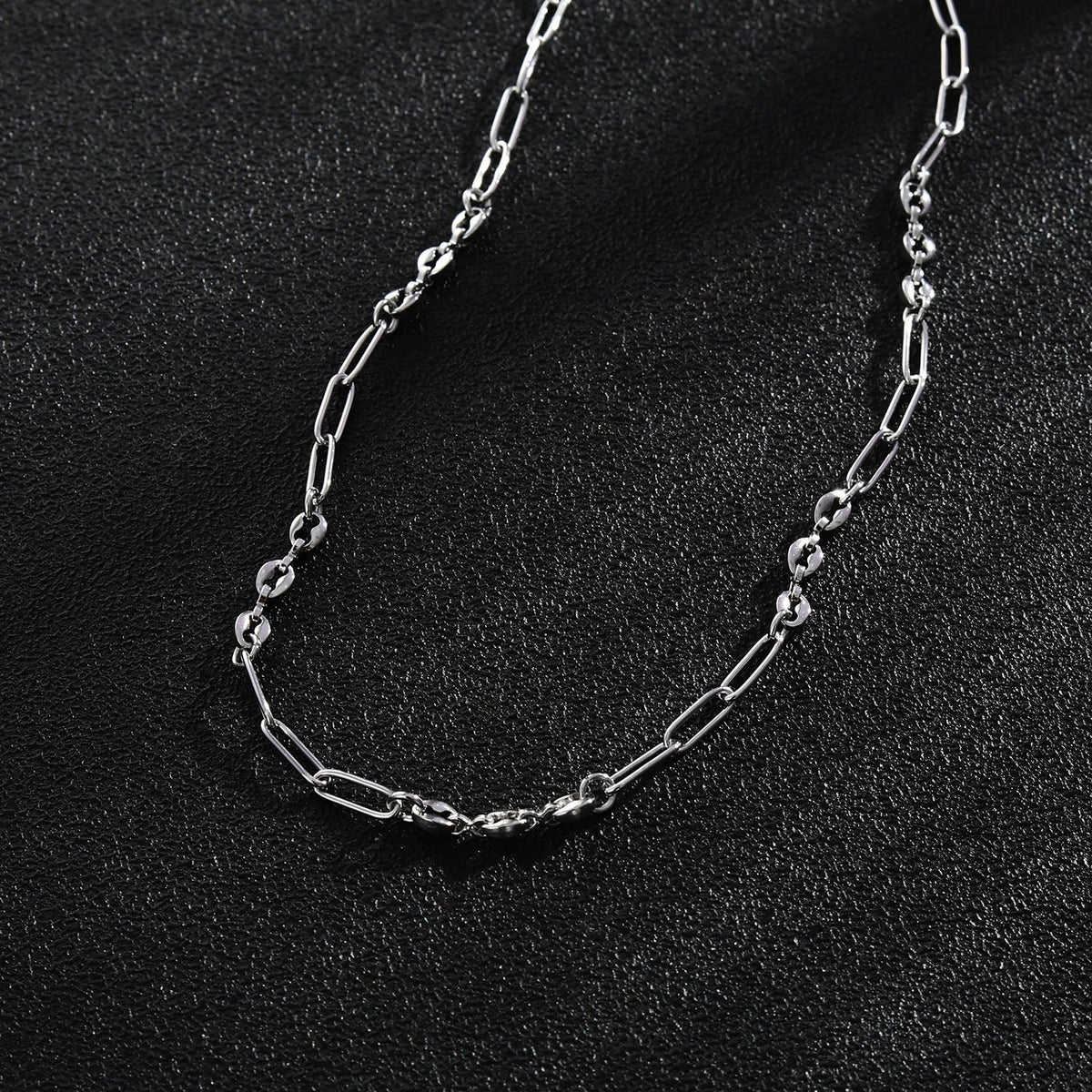 Collier chaîne AMMA Silver (Or Blanc) à maillons trombones et perles ovales