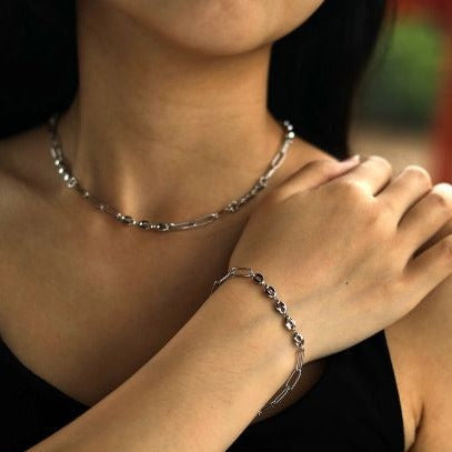 Collier chaîne AMMA Silver (Or Blanc) à maillons trombones et perles ovales