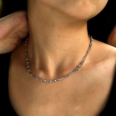 Collier chaîne AMMA Silver (Or Blanc) à maillons trombones et perles ovales