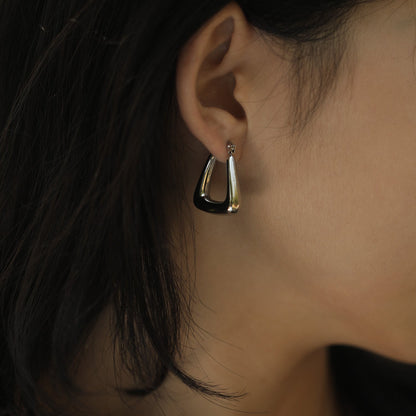 ANIKA : Boucles d'oreilles créoles mini chunky triangulaires or blanc (ton argent)