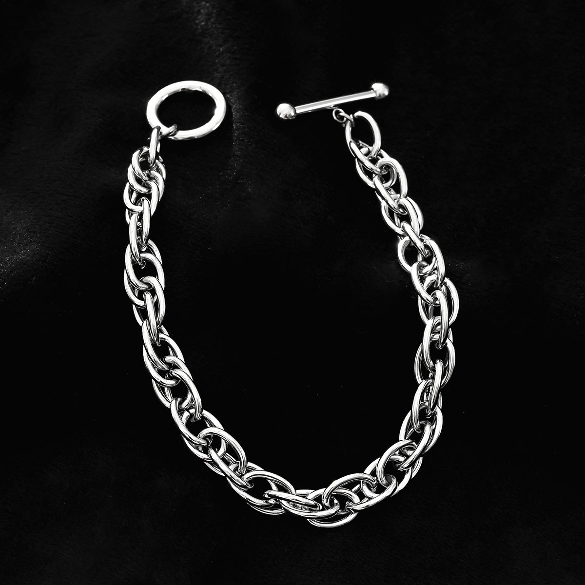 ARDA Or blanc ton argent : Bracelet multimaillons épais et complexe avec fermoir circulaire et en T