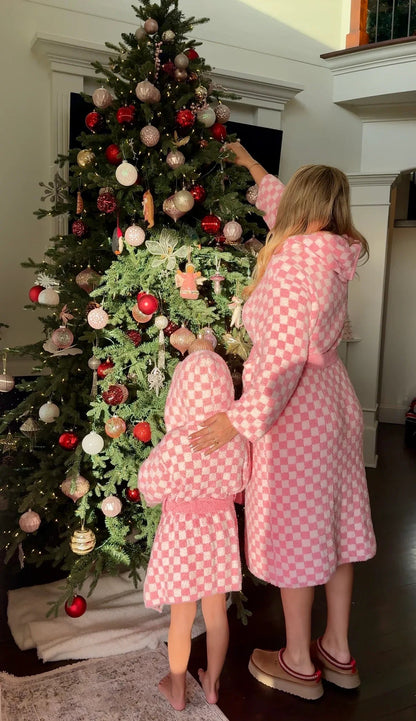 Robe à capuche à carreaux pour enfants - réapprovisionnement en avril