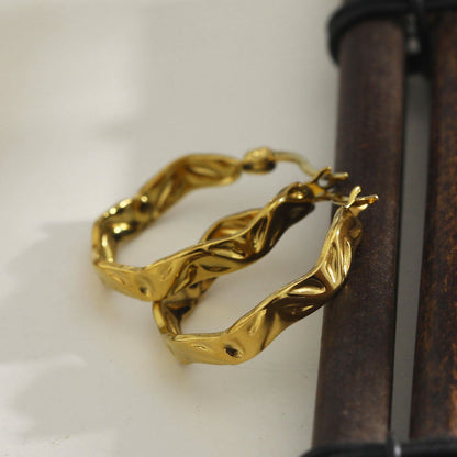BARDELLO : Boucles d'oreilles créoles torsadées texturées ondulées, du matin au soir