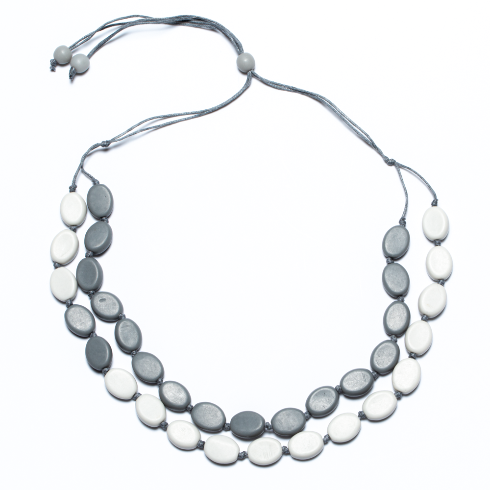 Collier double rang bicolore en résine
