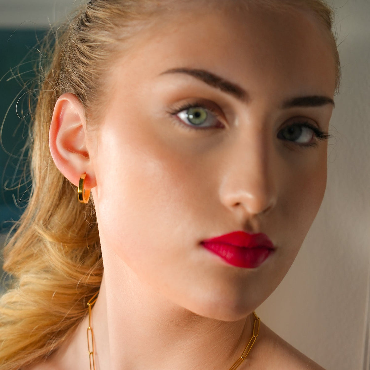 Boucles d'oreilles créoles contemporaines hexagonales BOLZANO Gold