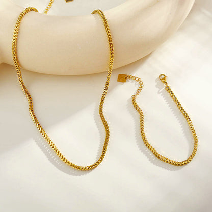 CAMI Gold: Cuban Link Chain Necklace