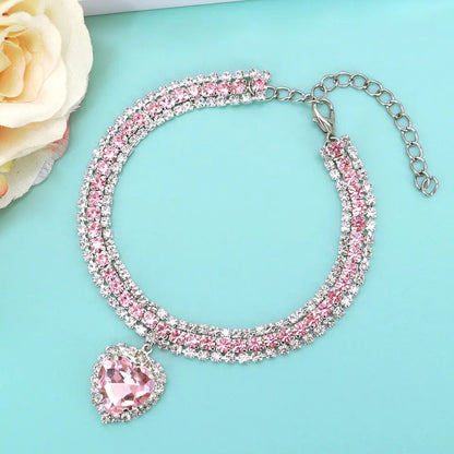 Collier en forme de cœur rose pour chien | Bijou accessoire pour chien en strass