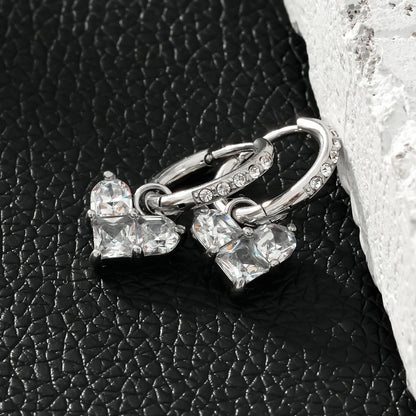 CREEDA Or Blanc (Tonalité Argentée) : Créoles Incrustées de Zirconium Style Vintage avec Pendentif Cœur en Moissanite