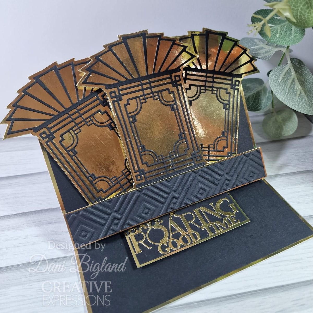 Matrices de découpe Sue Wilson Mini Expressions Art Déco "Have A Roaring Good Time"