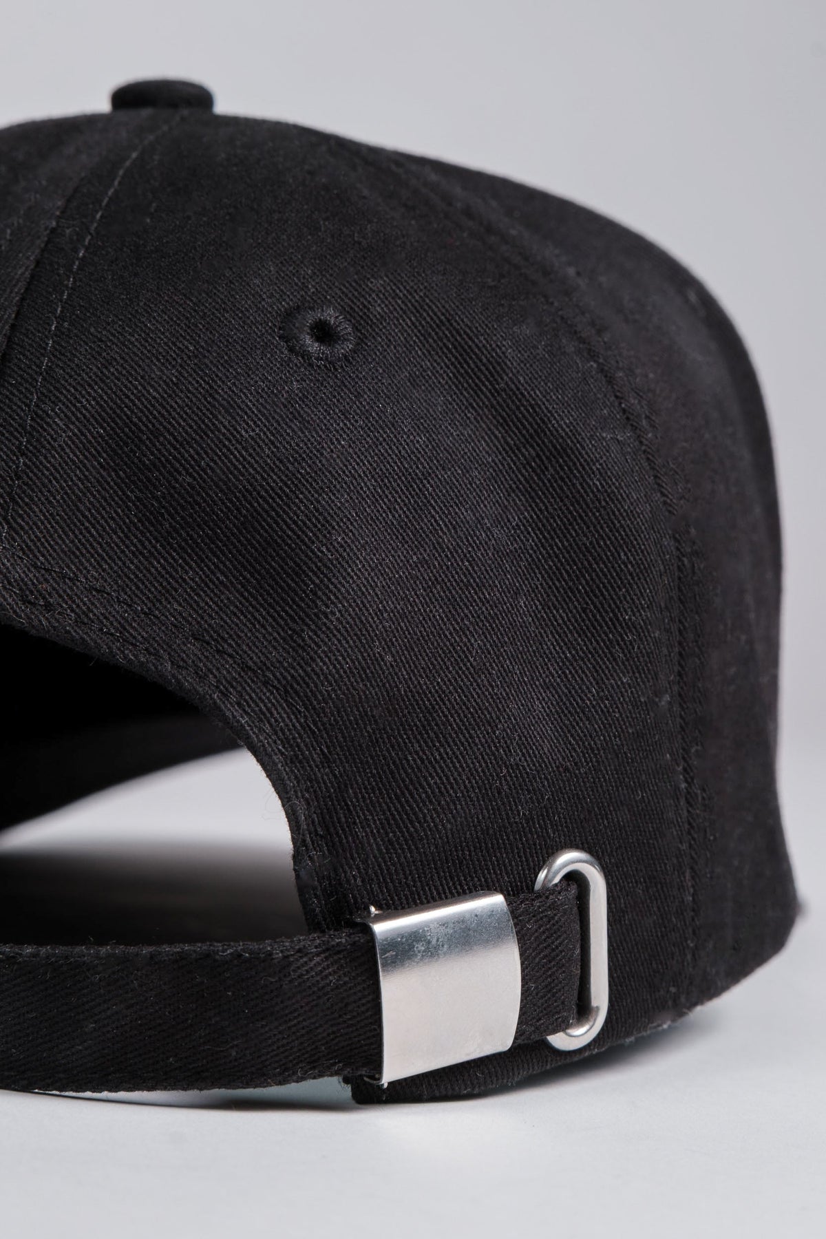 Casquette résistante à l'eau avec « N » réfléchissant