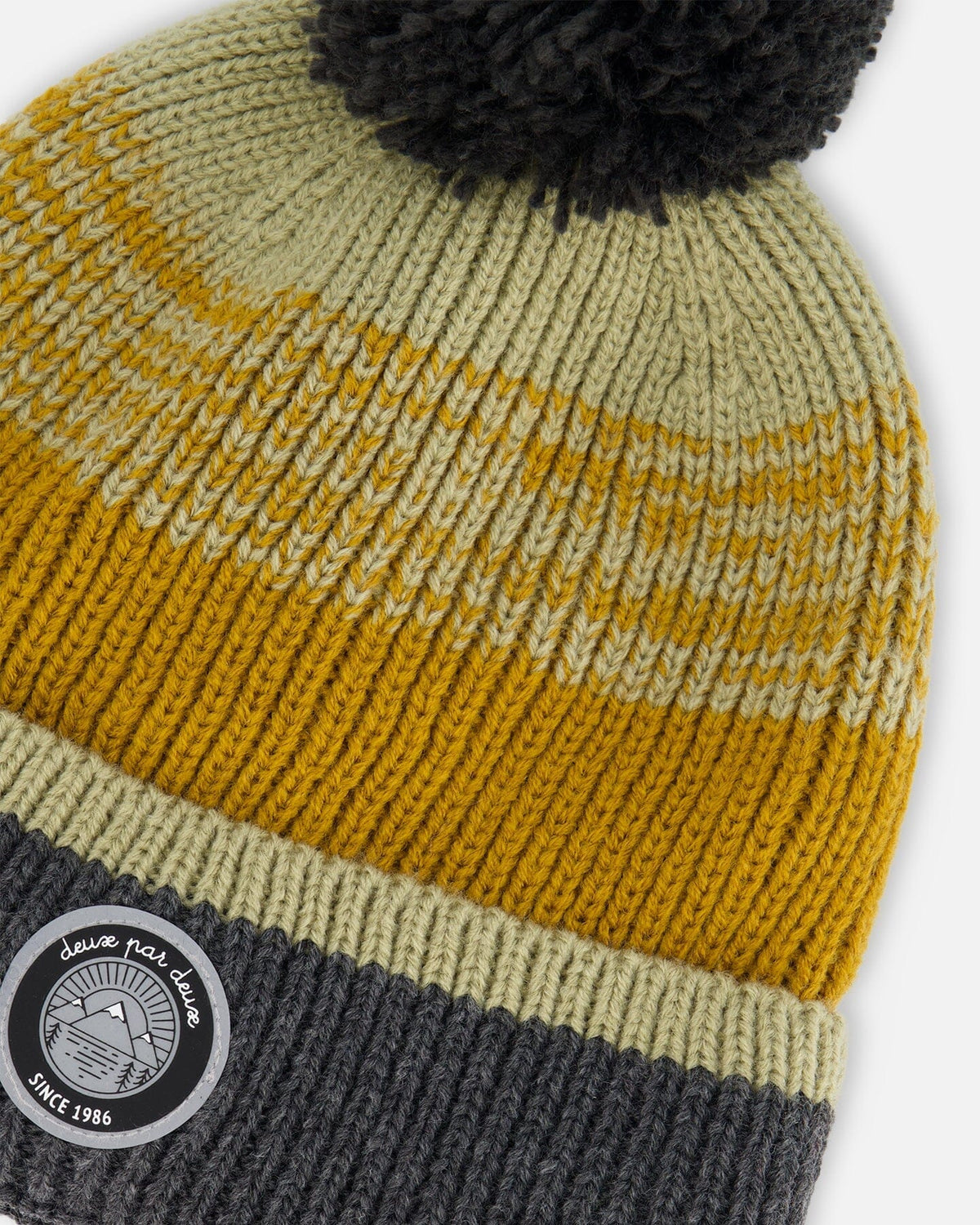Bonnet tricoté gris, épice et sauge