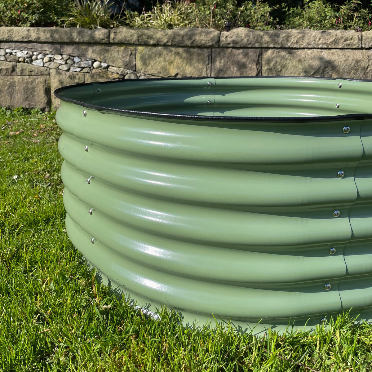 17" Tall Round Garden Bed Kit