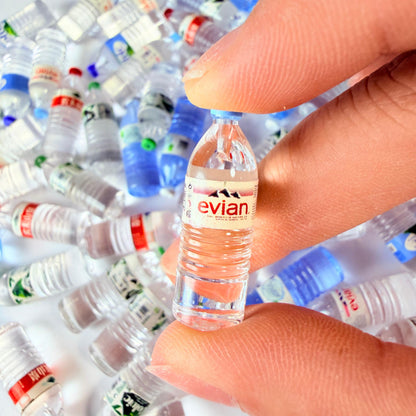 Breloques Mini Bouteilles d'Eau Mixtes pour Projets DIY