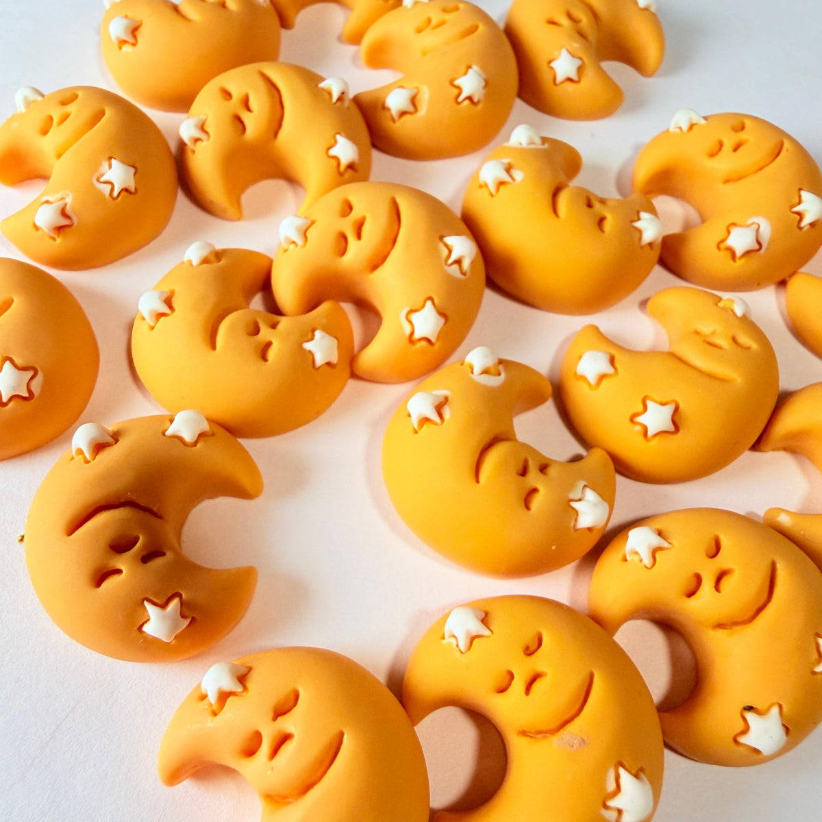 Breloques Lune Endormie pour l'Artisanat DIY