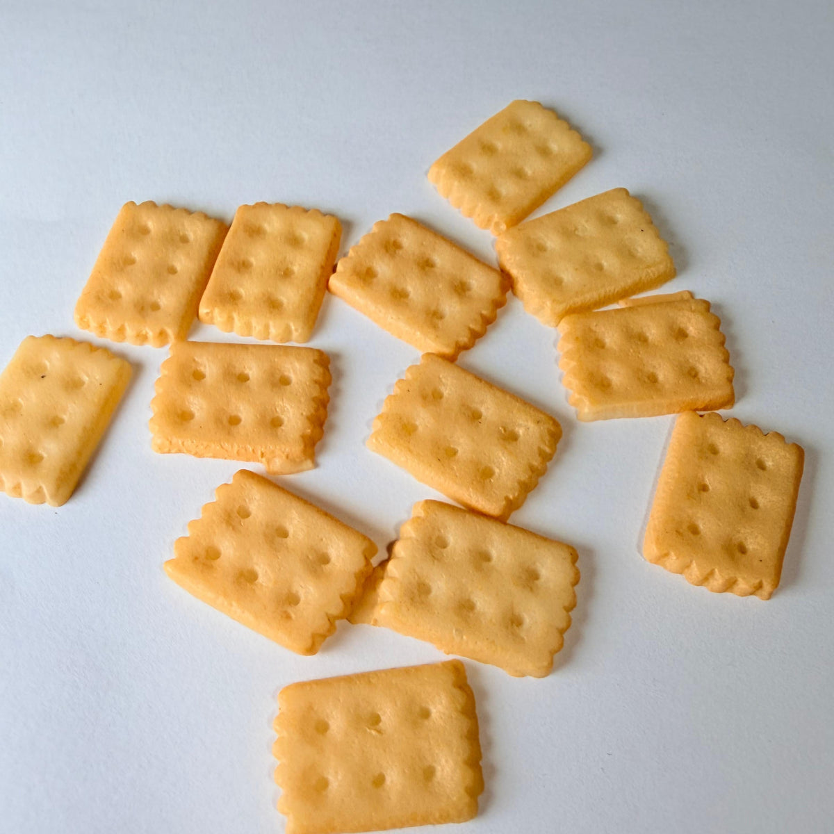 Breloques de biscuits fines pour l'artisanat de bricolage