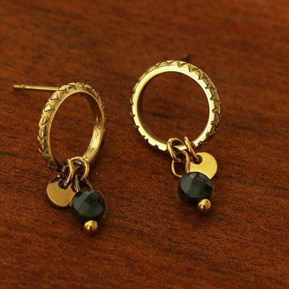Style JAZMIN Noir-Or : Puces d'Oreilles avec Mini-Breloques