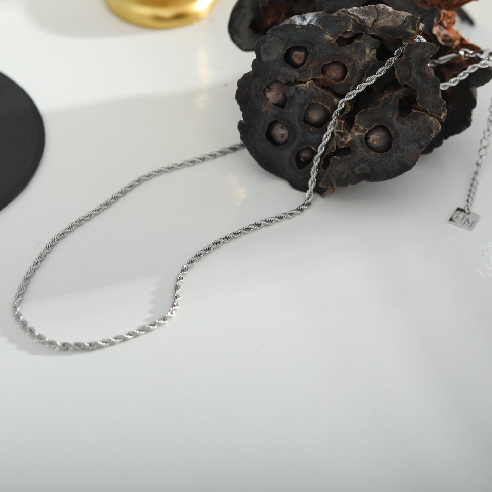 KIRA: Collier chaîne corde en argent 28 pouces