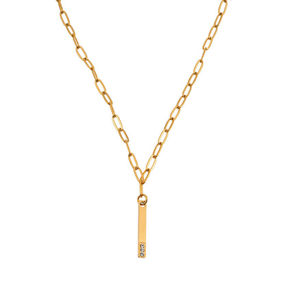 Style KORATIA: Minimalist Necklace with Paper-Clip Chain and Bar Charm Zirconia Embedded Pendant in Gold
