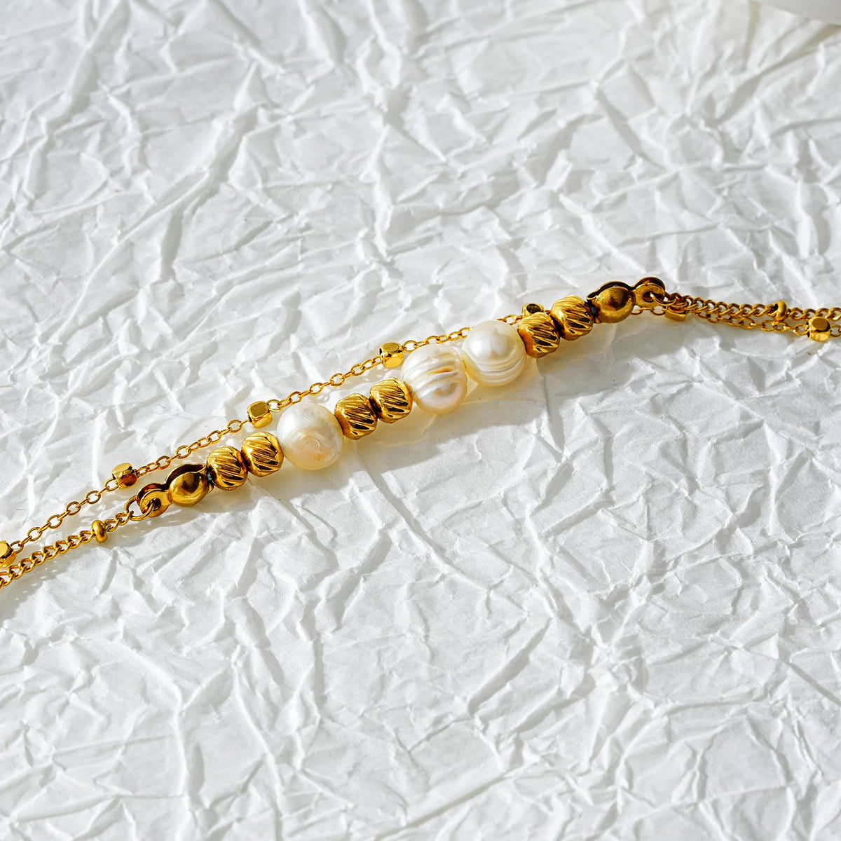 Style MARENTA LG: Gilded Harmony Chain Anklet with Gold Beads and Freshwater Pearls