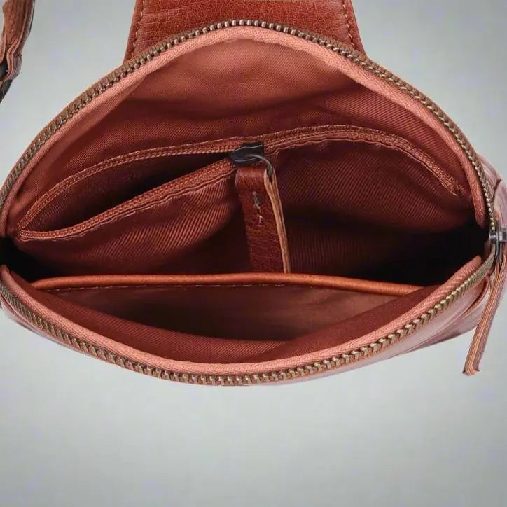 Sacoche de poitrine et sac à dos en cuir MET Andora