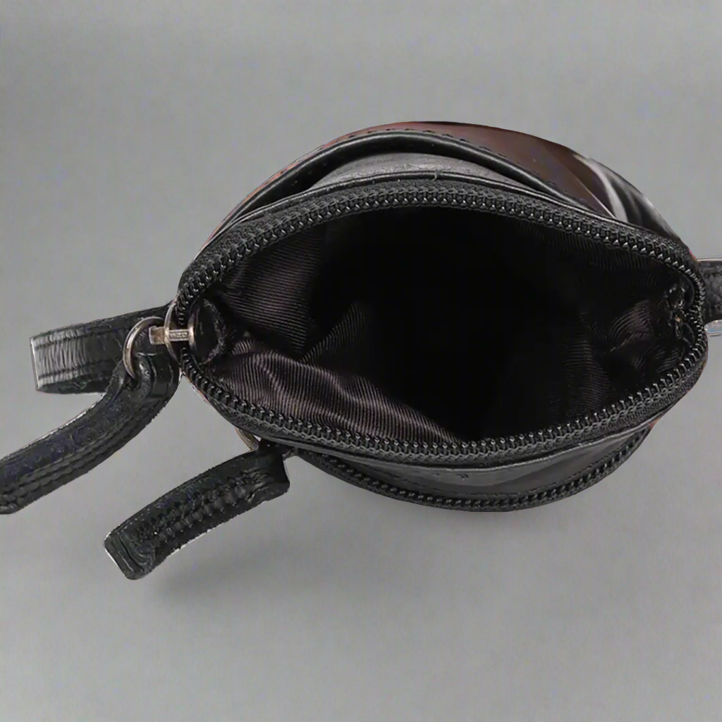 Sac bandoulière en cuir petite taille MET | Sac compact pour téléphone avec poches avant et arrière