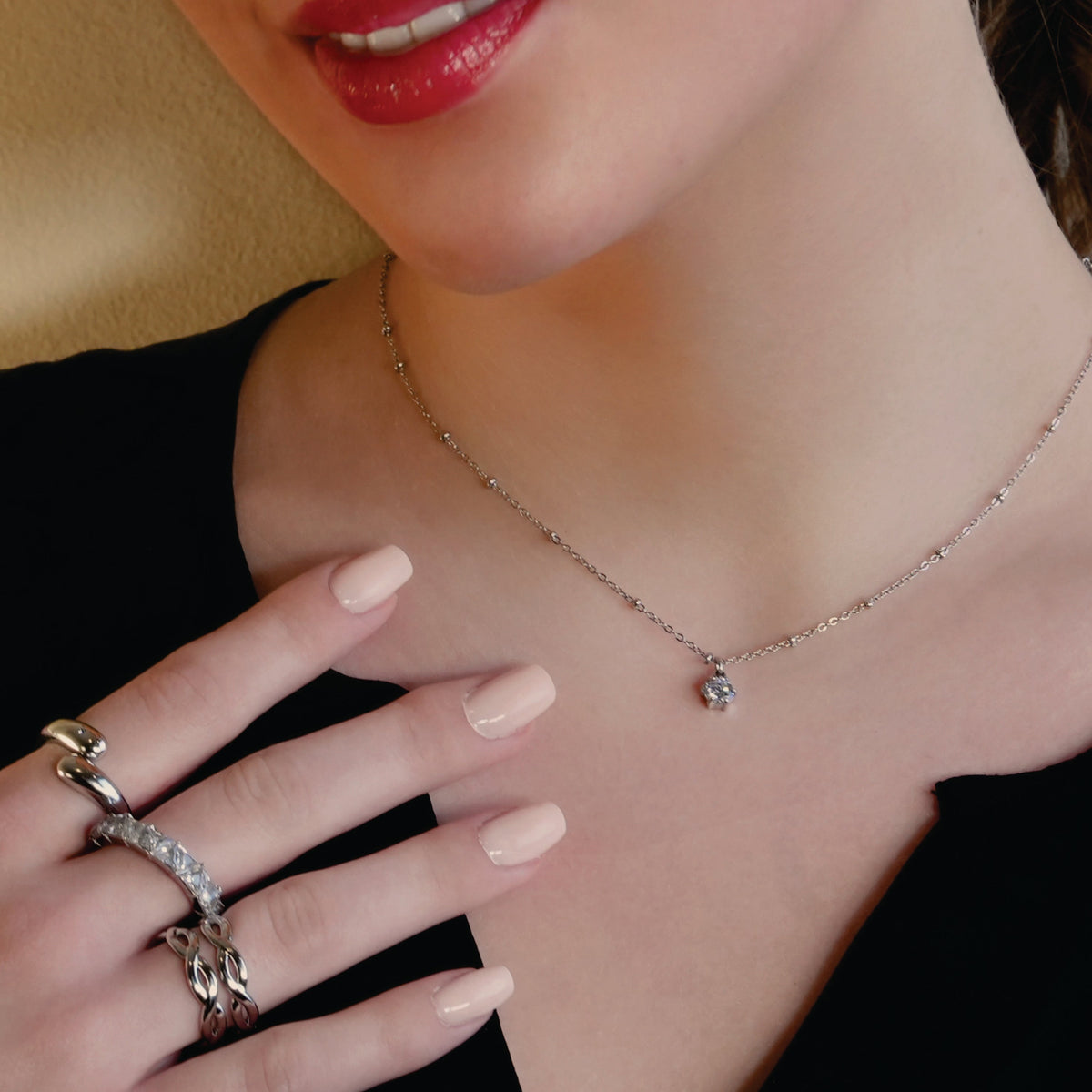 KADIRI Argent : Pendentif Solitaire Zircone sur une chaîne de perles
