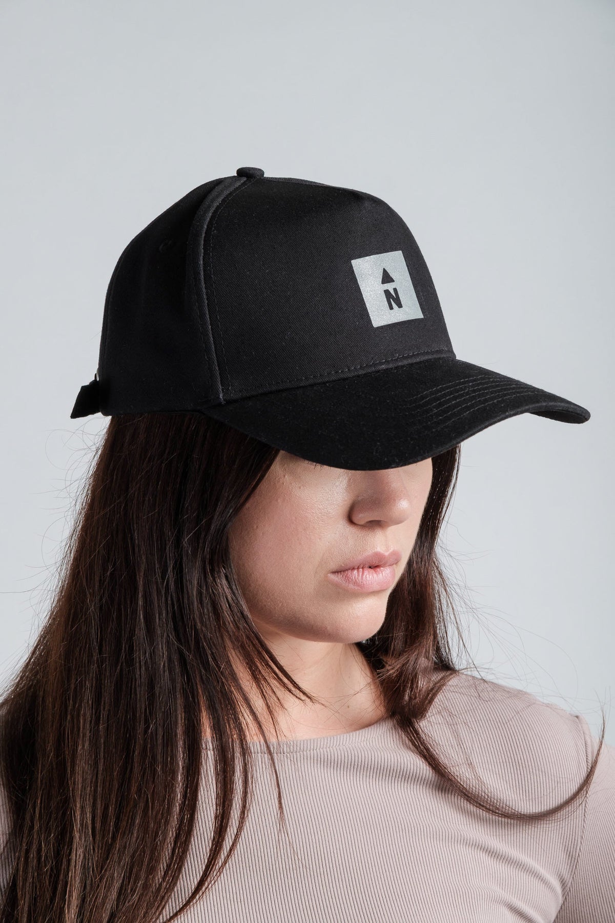 Casquette résistante à l'eau avec « N » réfléchissant