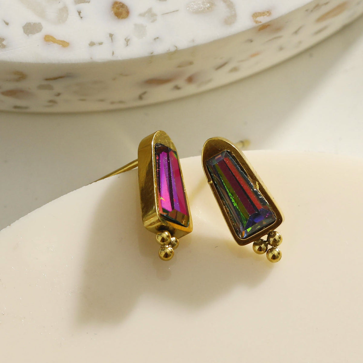 Boucles d'oreilles clou inspirées du style vintage KERSTIN en cristal