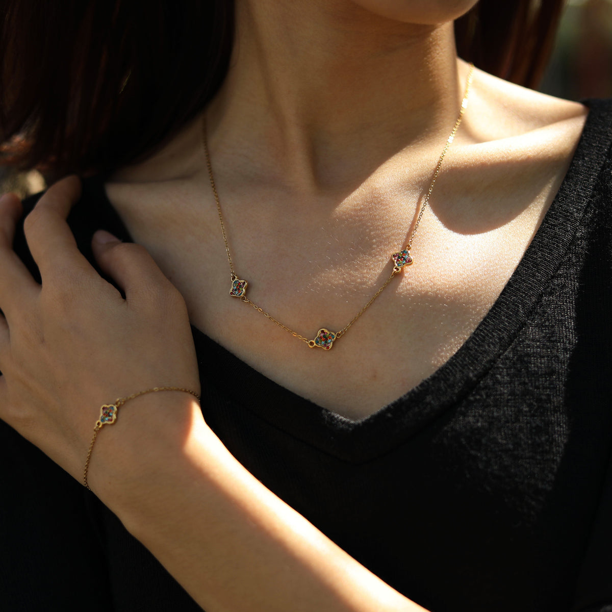 ELORA Gold Bracelet