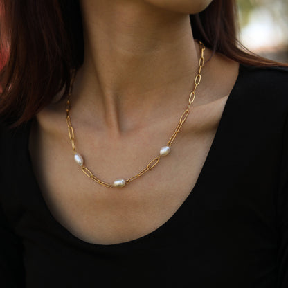 YORK: Collier trio de perles d'eau douce sur une chaîne forçat