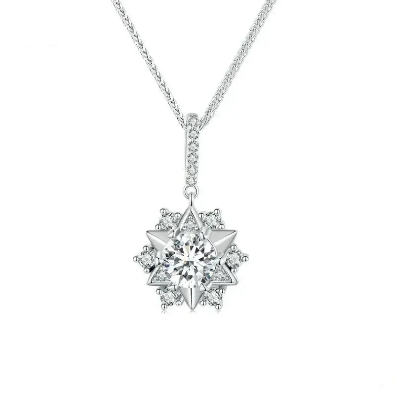 Pendentif Étoile en Argent Sterling avec Moissanite Céleste 1 carat