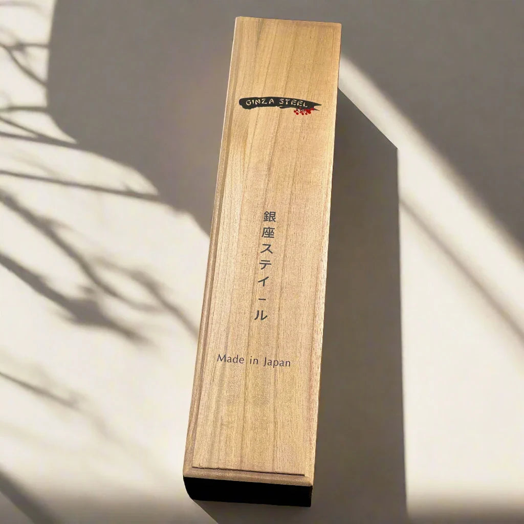 HAYAMI 180 - VG10 - 33 Layered Damascus Steel Santoku Knife 180mm