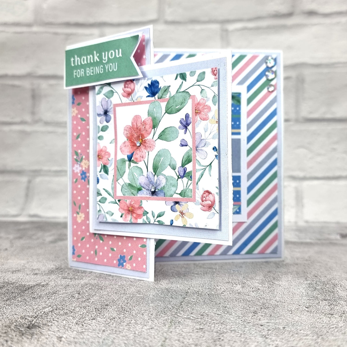 The Paper Boutique Sunny Gardens Bloc de Cartes Couleur 20,3 cm x 20,3 cm