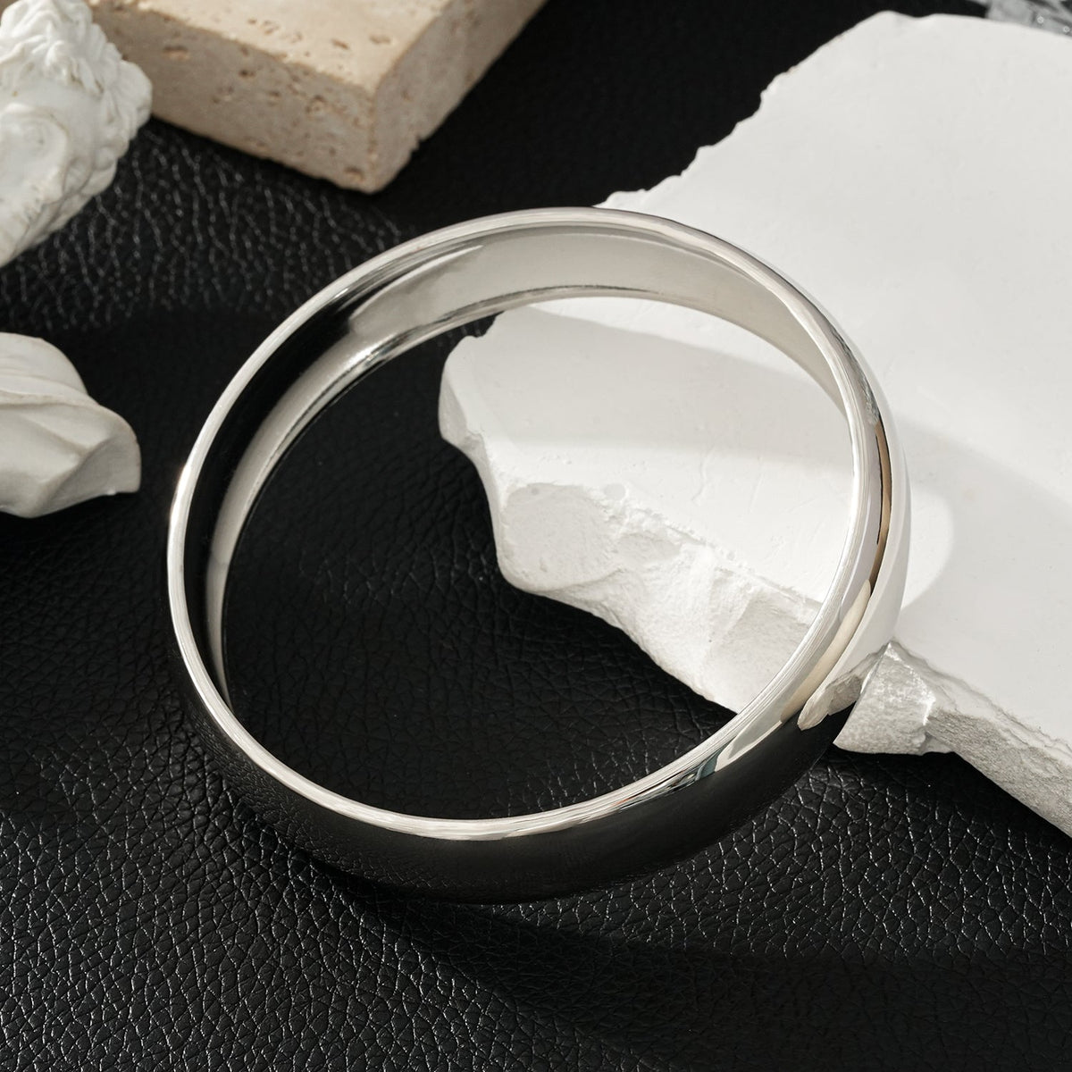 Style UMUAKOT : Bracelet classique en argent à largeur moyenne
