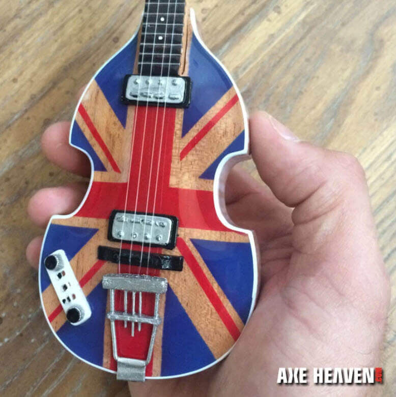 Réplique de mini-guitare basse Paul McCartney Union Jack