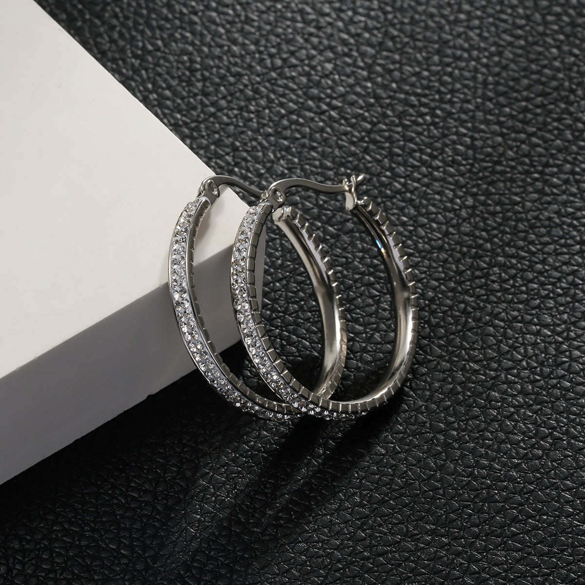 YARA Silver (Or Blanc) : Créoles en Zircone "Pavé All the Way" (Taille Standard)