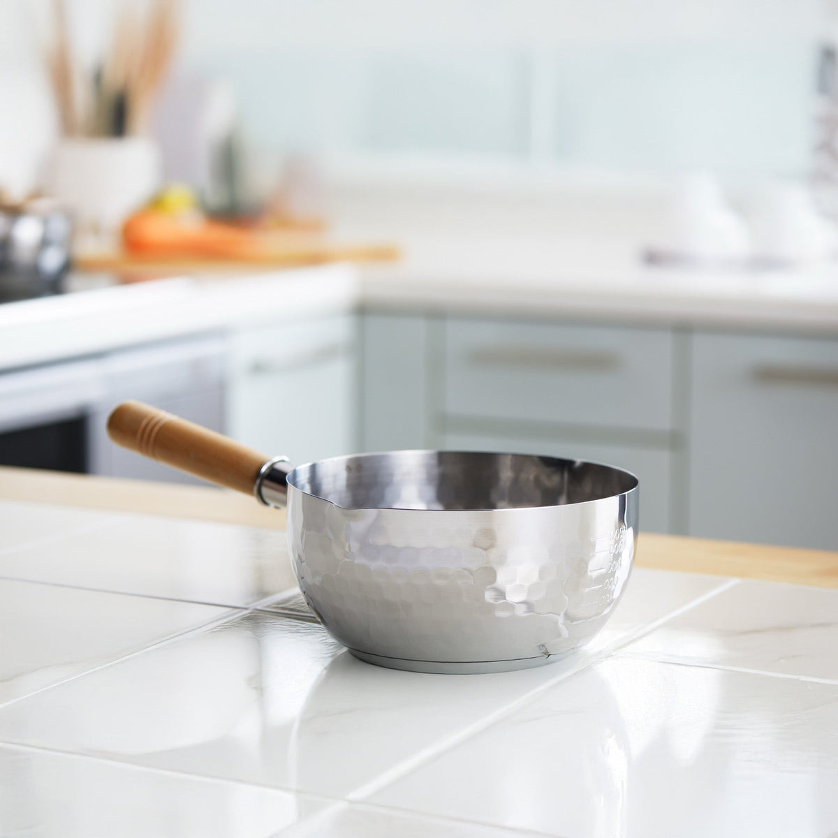 Casserole Yoshikawa Yukihira 20 cm | 2,1 L en acier inoxydable avec manche en bois