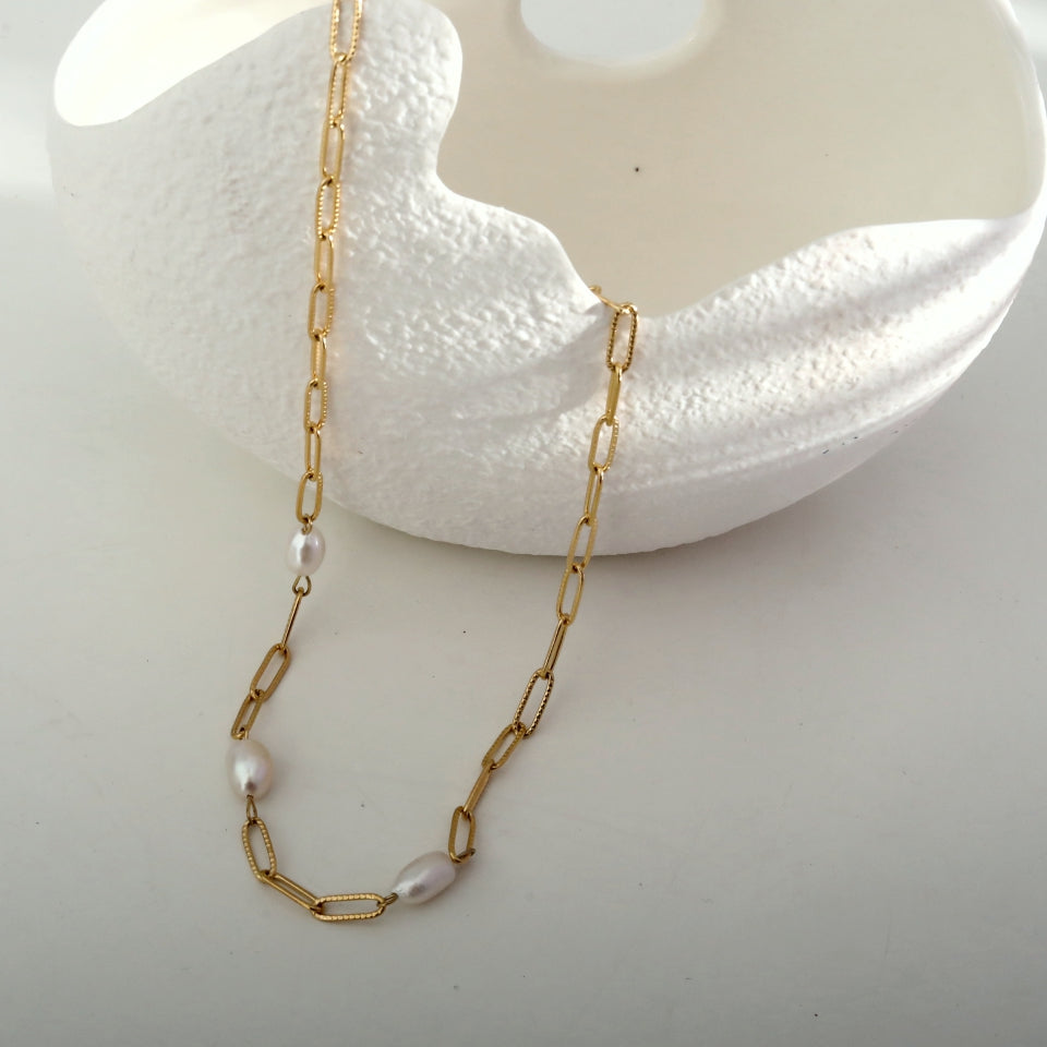 YORK: Collier trio de perles d'eau douce sur une chaîne forçat