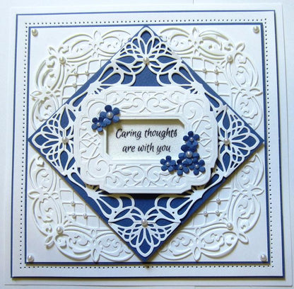 Sue Wilson est décédée - Collection Configurations - Bordure de dentelle délicate