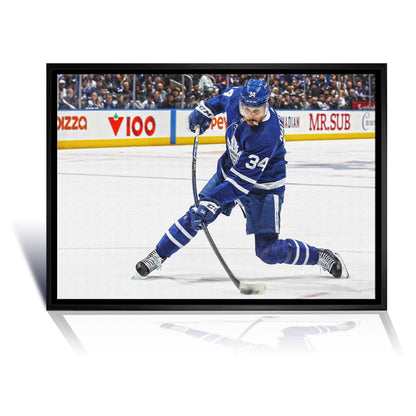TOILE ENCADRÉE AVEC FRAPPE FRAPPÉE D'AUSTON MATTHEWS - TORONTO MAPLE LEAFS (31,5 PO X 22,5 PO)