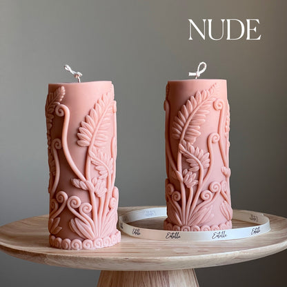 Grande bougie pilier en cire de soja avec feuille de fougère | Décoration sculpturale