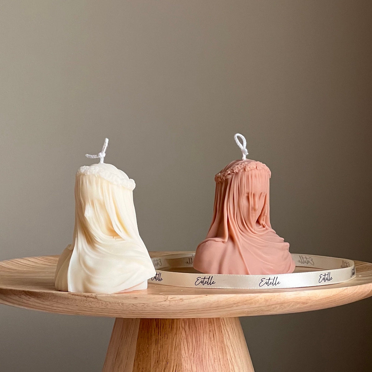 Bougie en cire de soja « Femme aveugle » | Bougie artisanale corps féminin